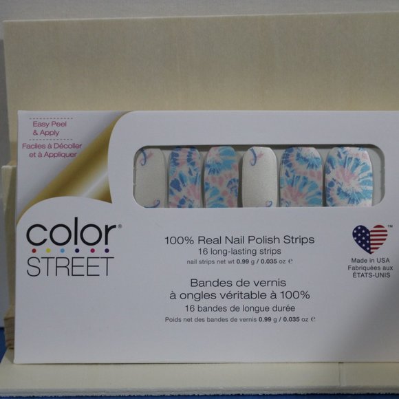 Hold Me Close Color Street Dry Nail Polish - Picture 2 of 3